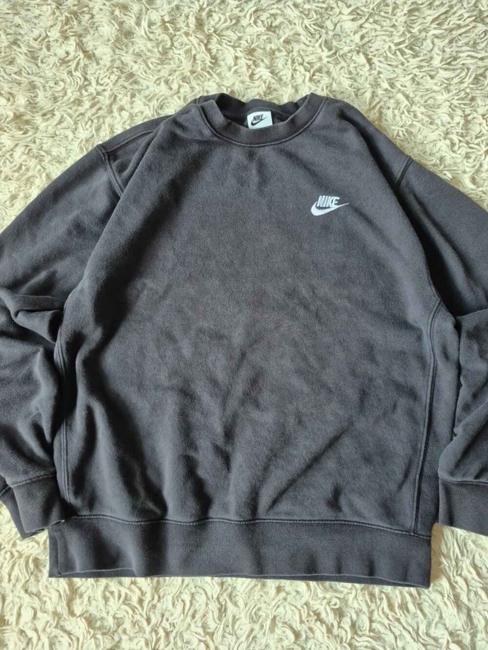 Nike Mini Swoosh Crewneck Sweatshirt – Men's Medium – Dark Gray